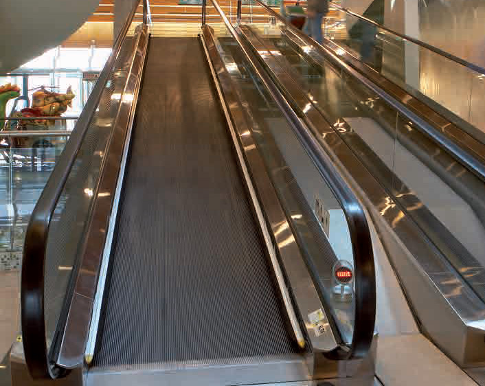 Moving walkways and pavements