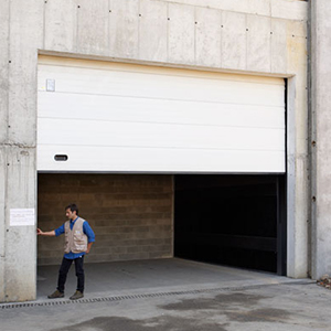 Monte-charges uniquement pour marchandises